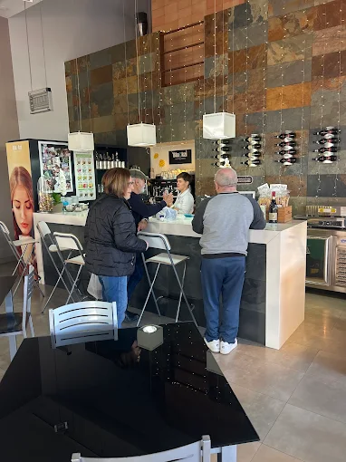 Clientes en la barra de Il Buon Sapore